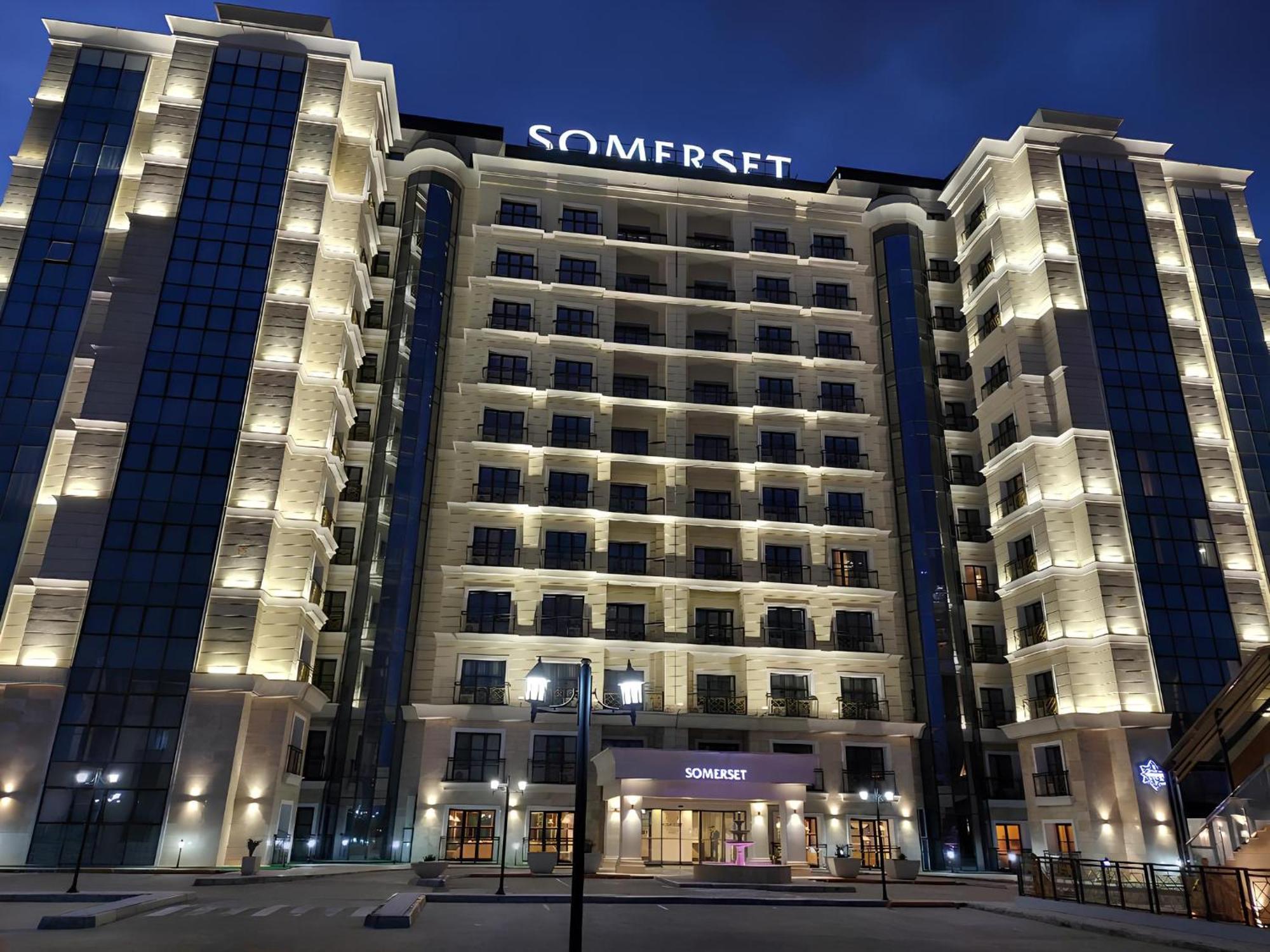Somerset City Centre Atyraū Eksteriør billede